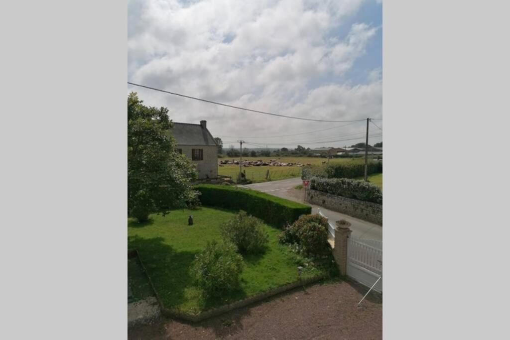L Ancre Maison Sejour Spacieux Lumineux Avec Jardin Et Exterieur Amenage Terrain De Petanque Proche Omaha Beach, Grandcamp Maisy Et Pointe Du Hoc Saint-Pierre-du-Mont (Calvados)